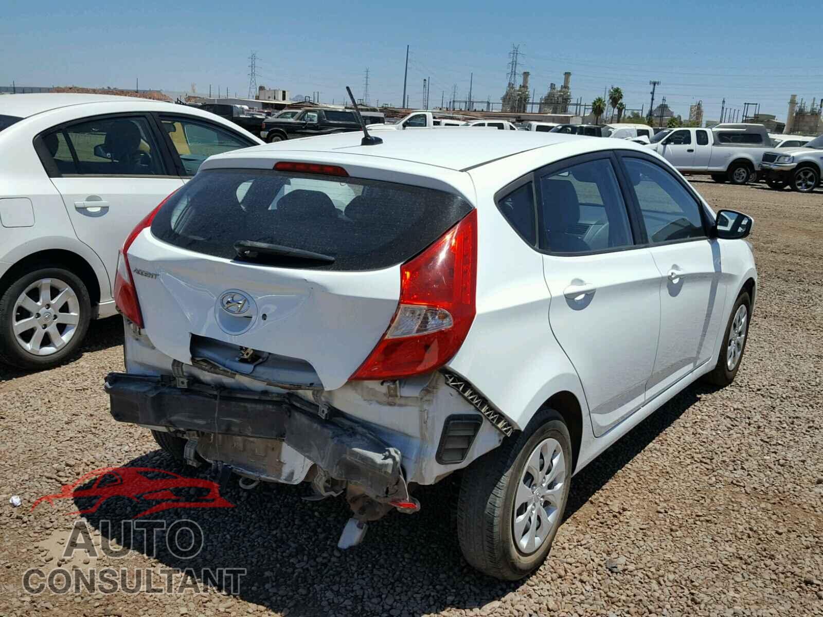 HYUNDAI ACCENT 2015 - KMHCT5AE3FU215865