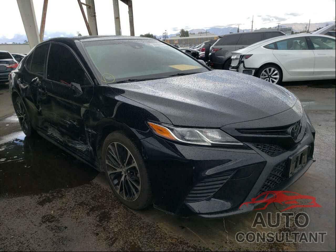 TOYOTA CAMRY 2018 - JTNB11HK3J3069777