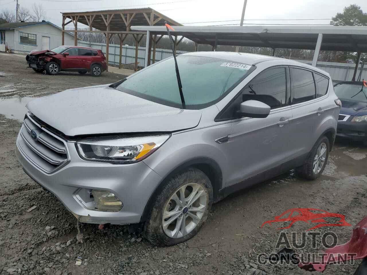 FORD ESCAPE 2017 - 1FMCU0GD5HUE85567