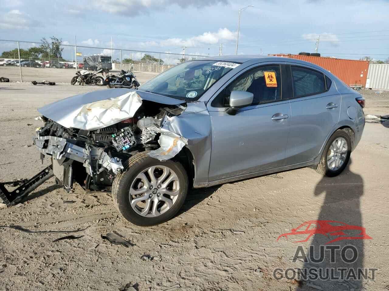 TOYOTA YARIS 2018 - 3MYDLBYV3JY311838