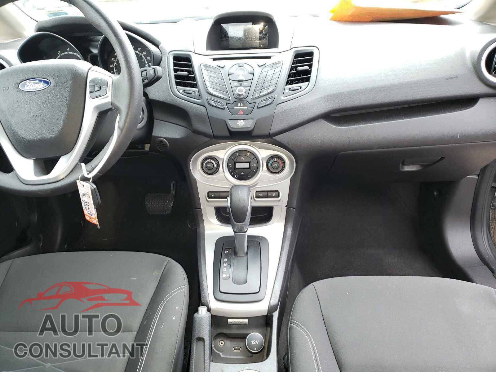 FORD FIESTA 2016 - 3FADP4EJ3GM166399