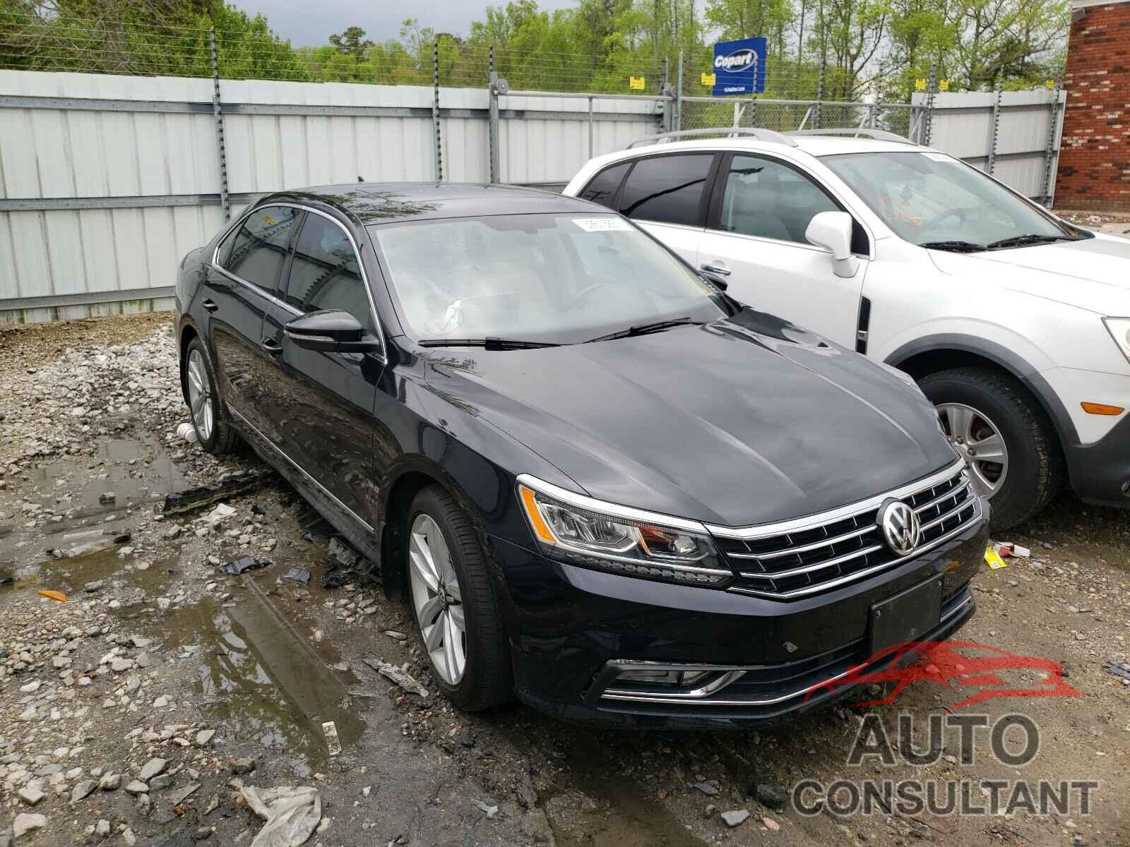 VOLKSWAGEN PASSAT 2017 - 1VWGT7A38HC013545
