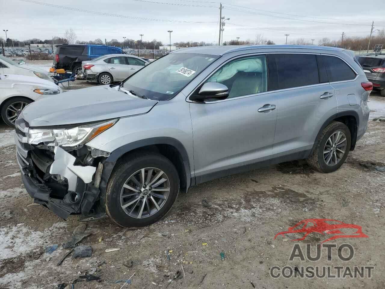 TOYOTA HIGHLANDER 2019 - 5TDJZRFH4KS577030