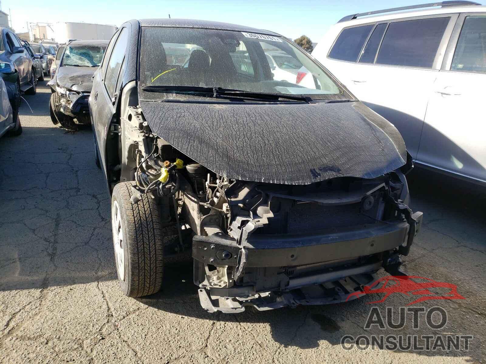 TOYOTA YARIS 2017 - VNKKTUD38HA085162
