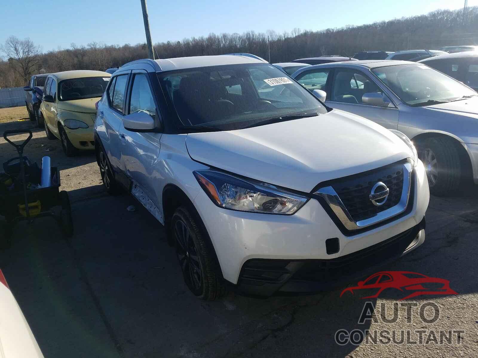 NISSAN KICKS 2018 - 3N1CP5CU7JL545527