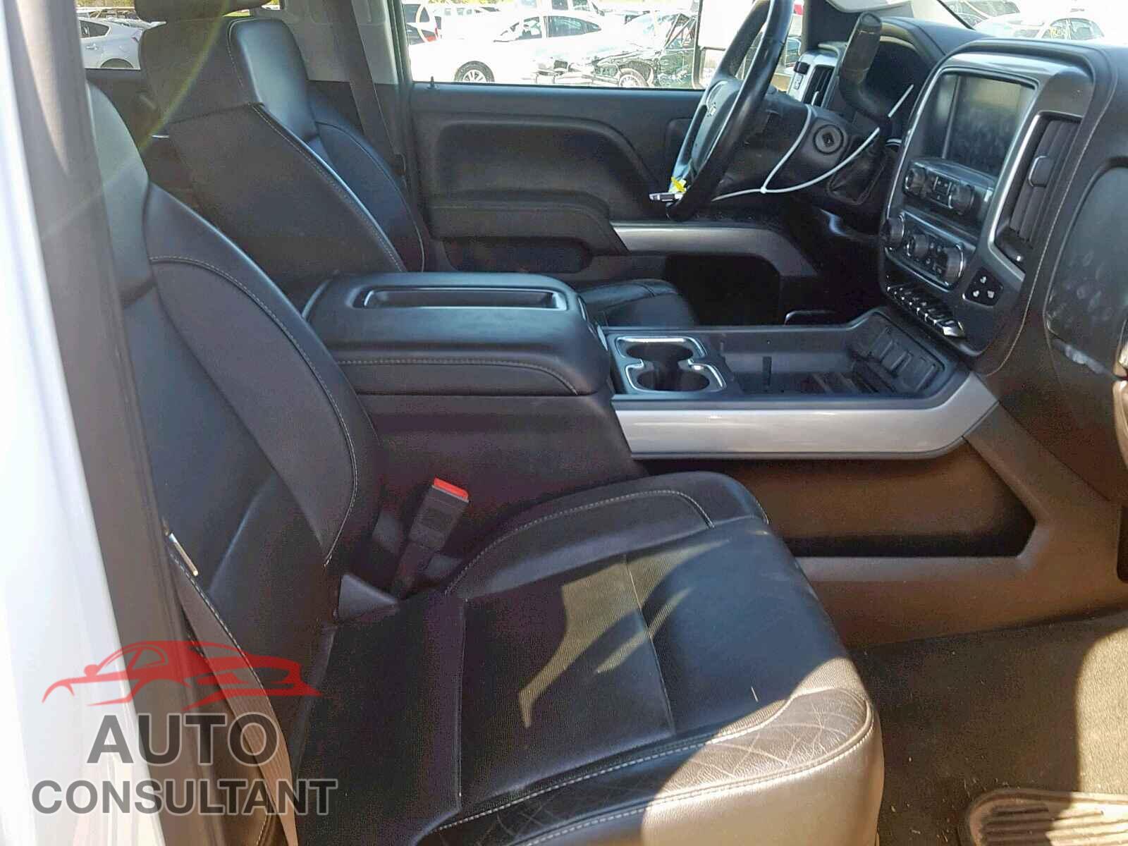 CHEVROLET SILVERADO 2015 - 3VW2B7AJ9HM373692