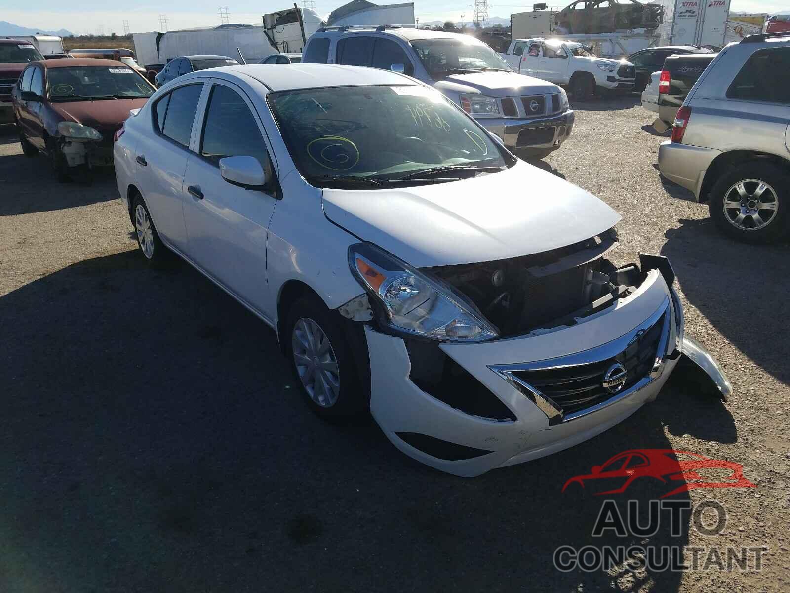 NISSAN VERSA 2017 - 3N1CN7AP3HL817371