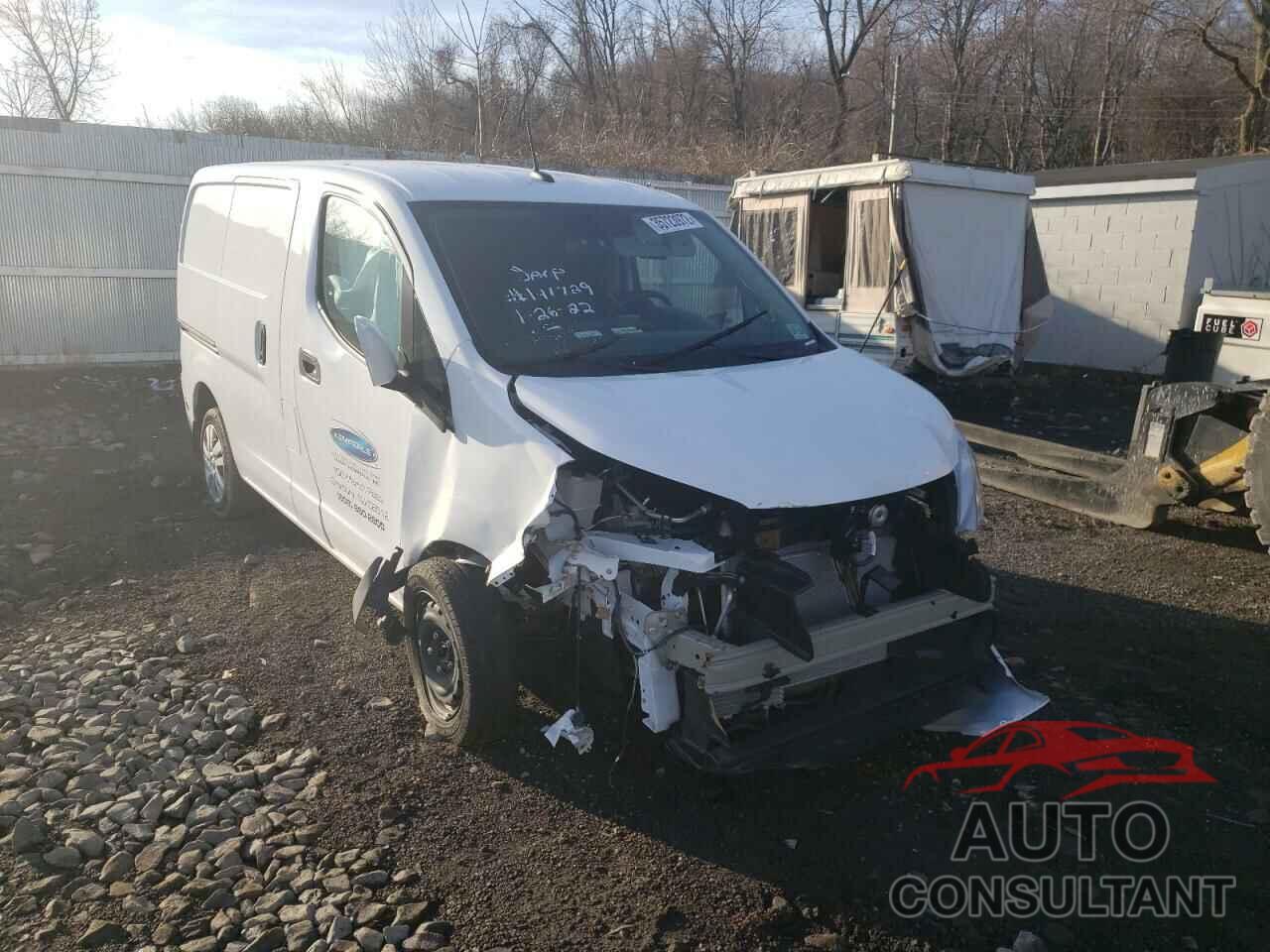 NISSAN NV 2021 - 3N6CM0KN0MK695344