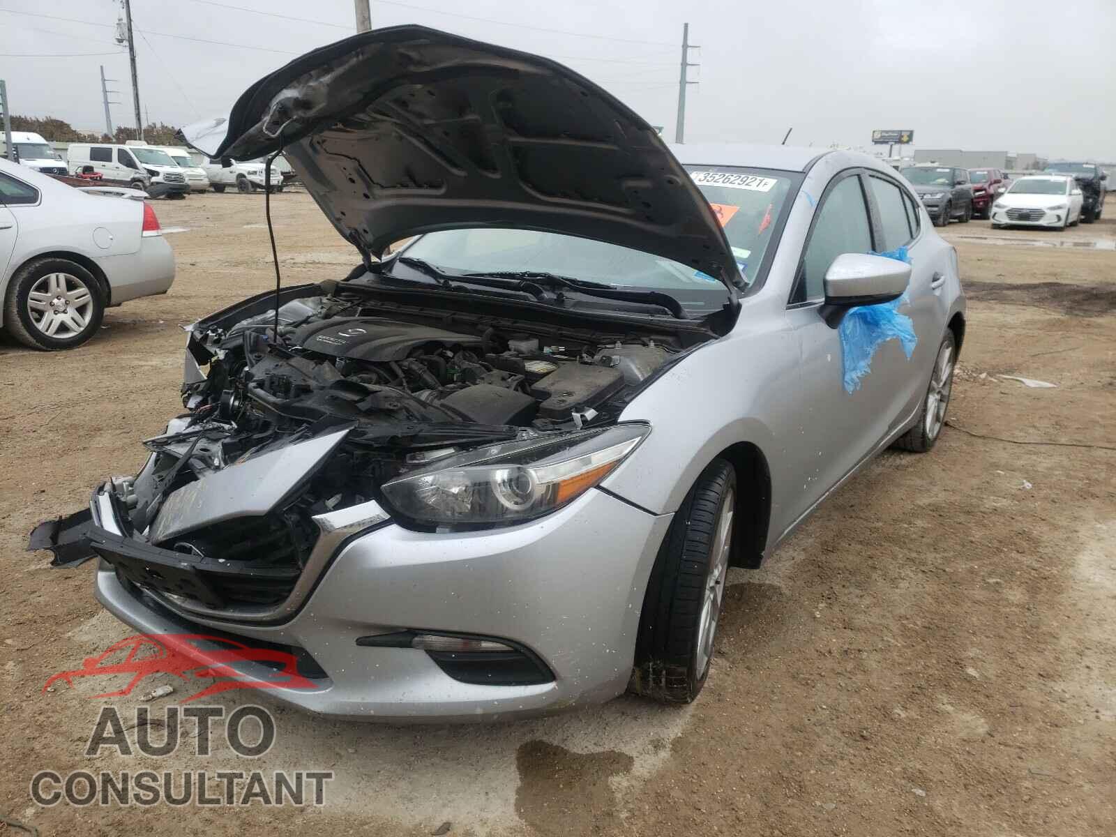 MAZDA 3 2017 - JM1BN1L76H1113417