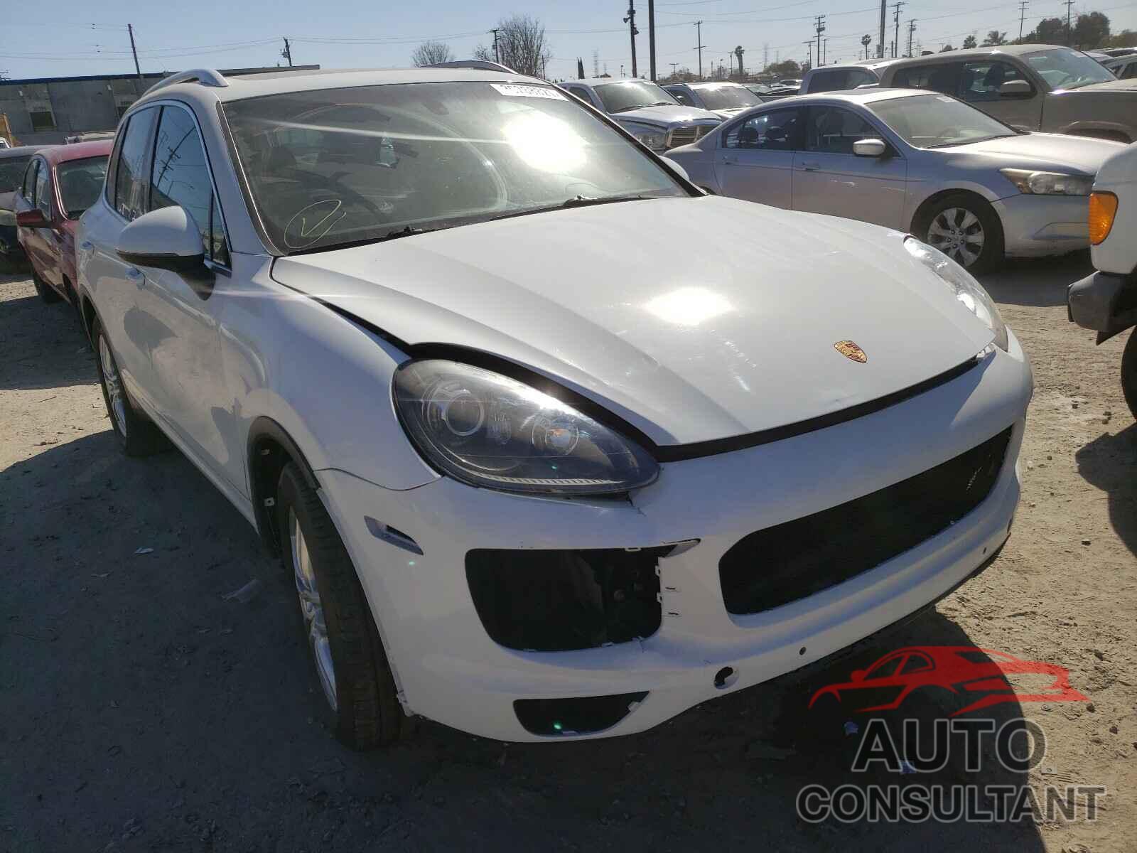 PORSCHE CAYENNE 2016 - WP1AA2A29GKA14571