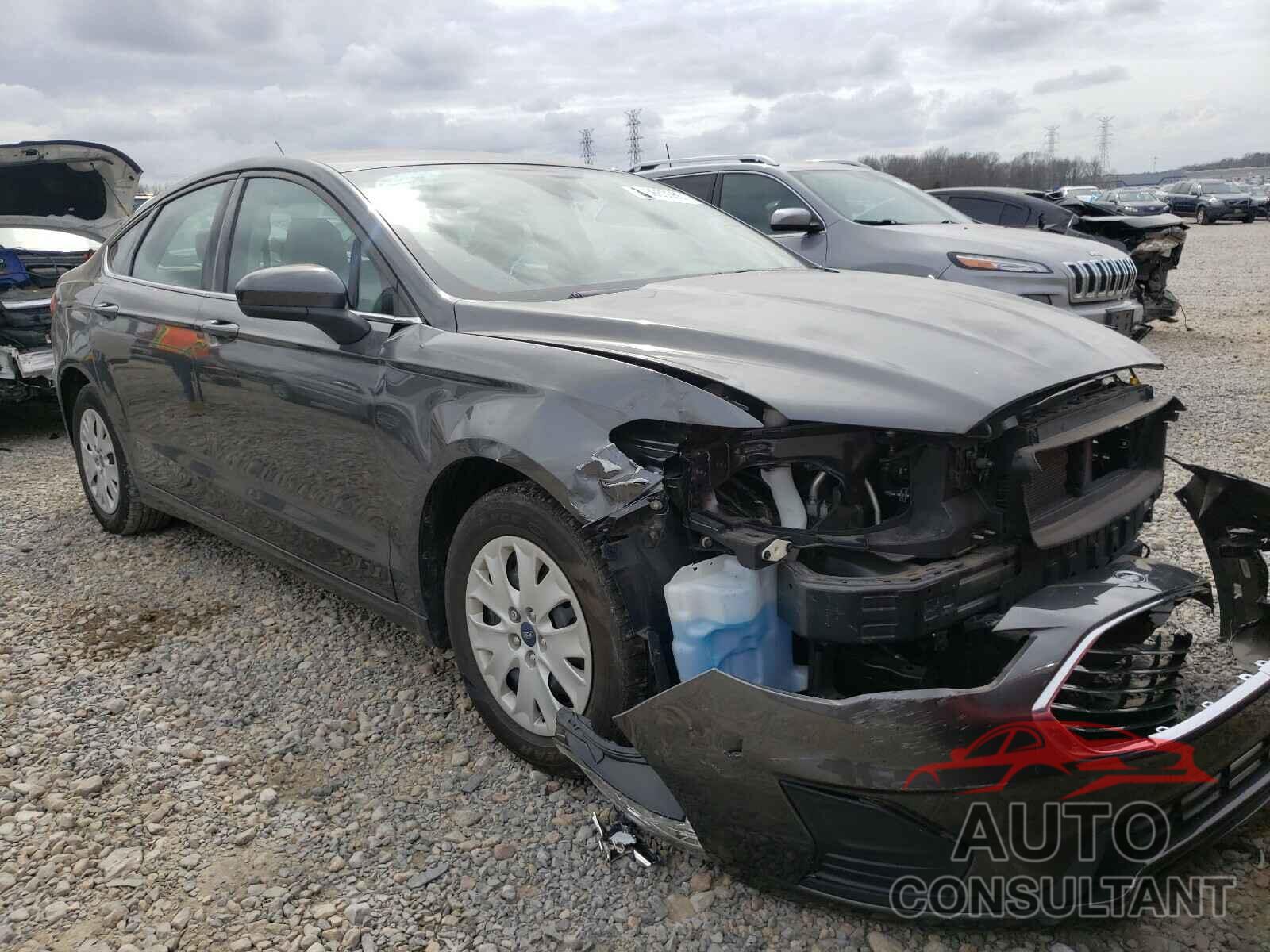 FORD FUSION 2019 - 3FA6P0G70KR143015