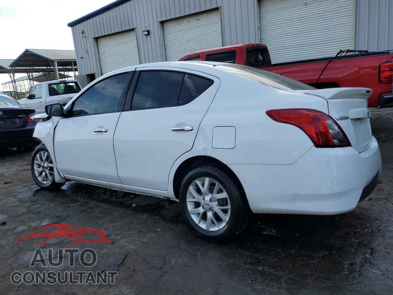 NISSAN VERSA 2017 - 3N1CN7AP8HL859292