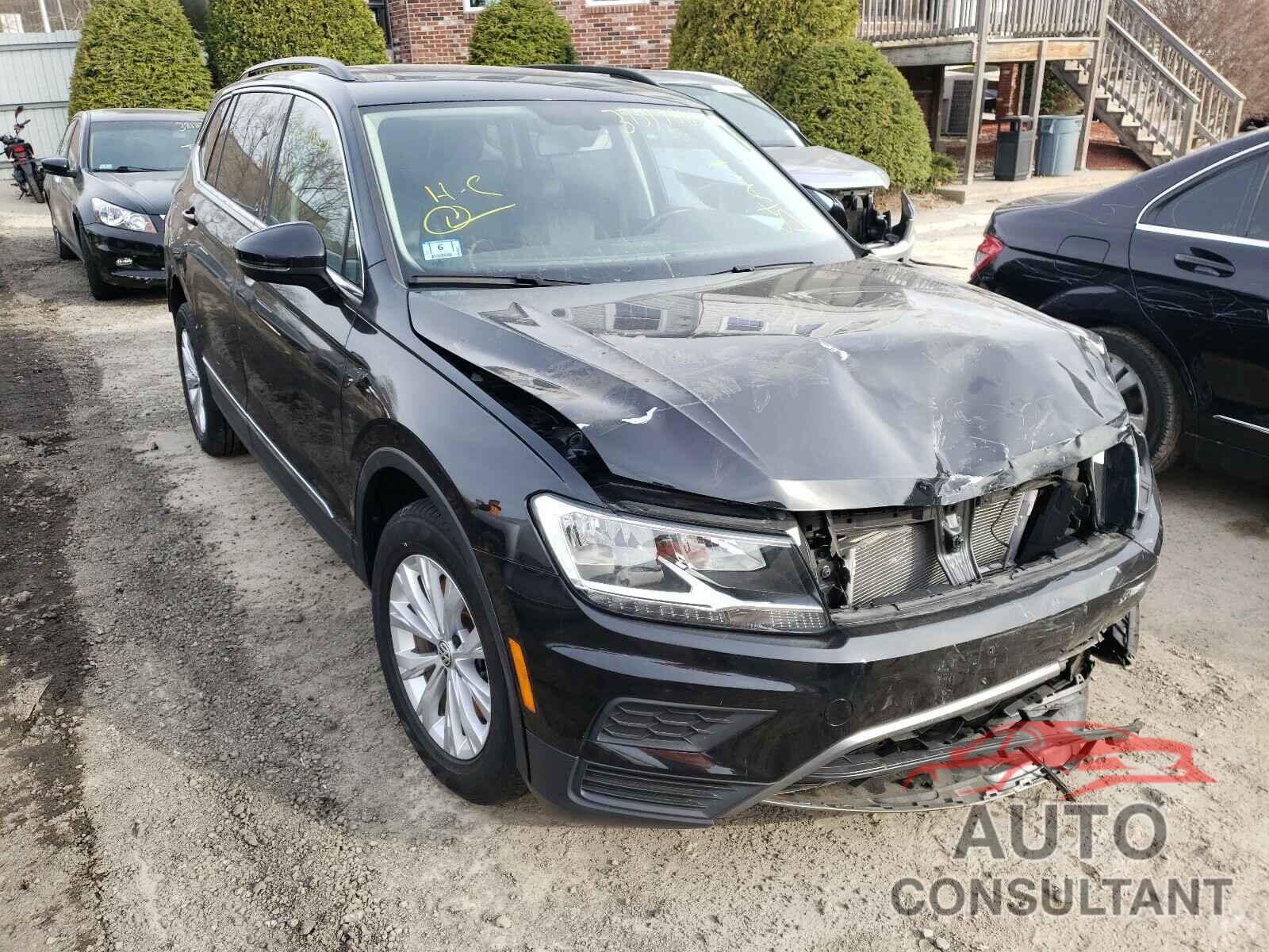 VOLKSWAGEN TIGUAN 2018 - 3VV2B7AX3JM123086