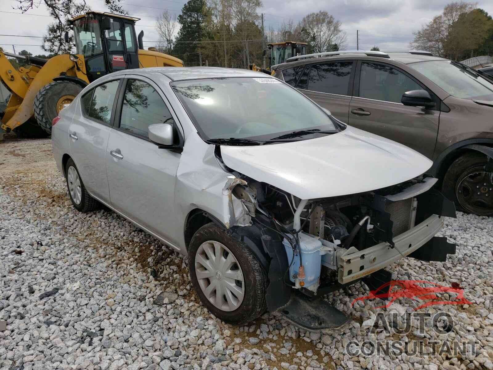 NISSAN VERSA 2019 - 3N1CN7APXKL823790