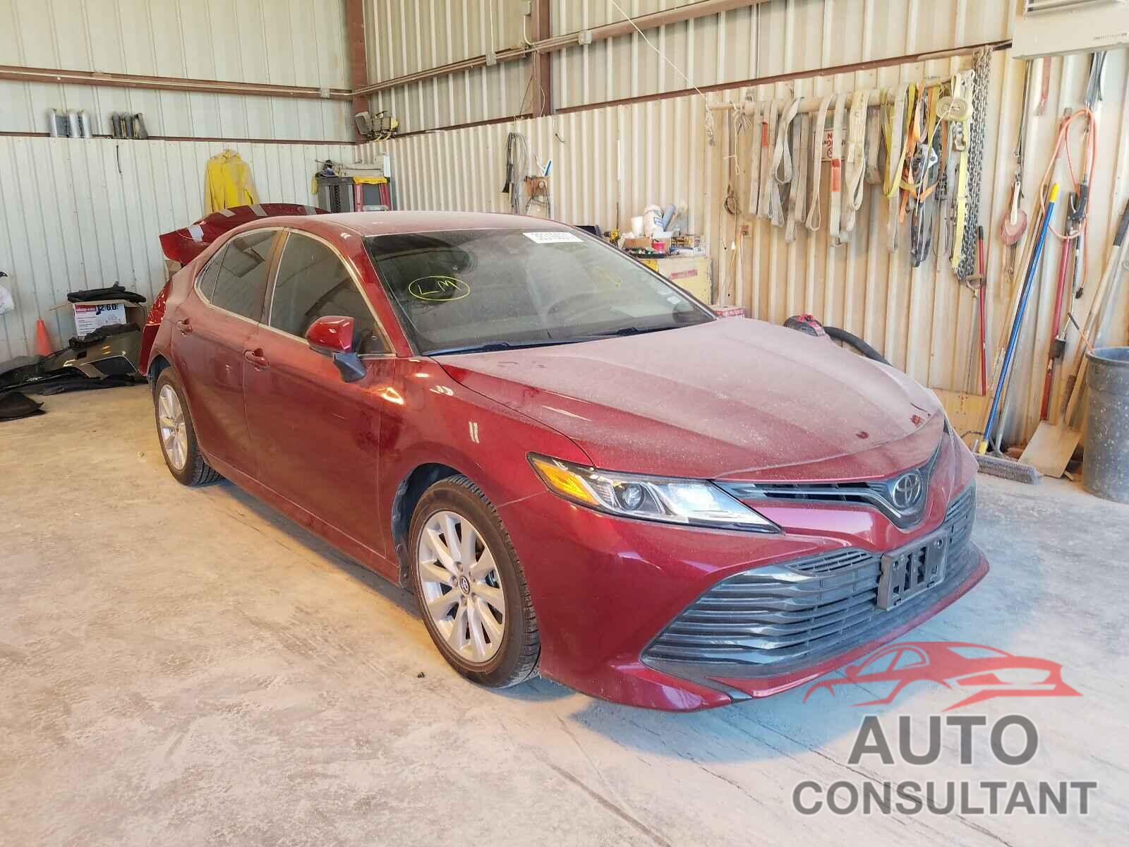 TOYOTA CAMRY 2018 - 4T1B11HK8JU599267