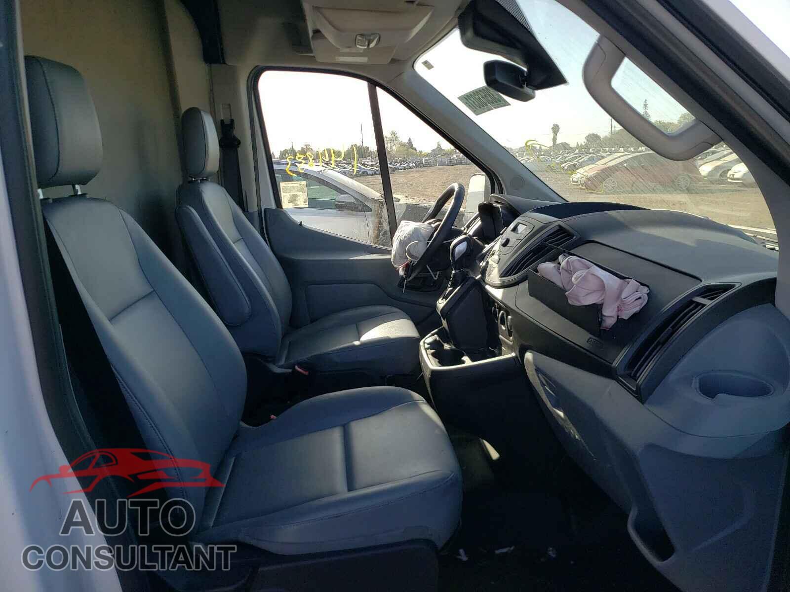 FORD TRANSIT CO 2017 - 1FTYR2CM9HKB31558
