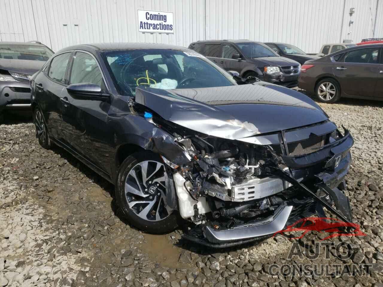 HONDA CIVIC 2018 - SHHFK7H24JU410174