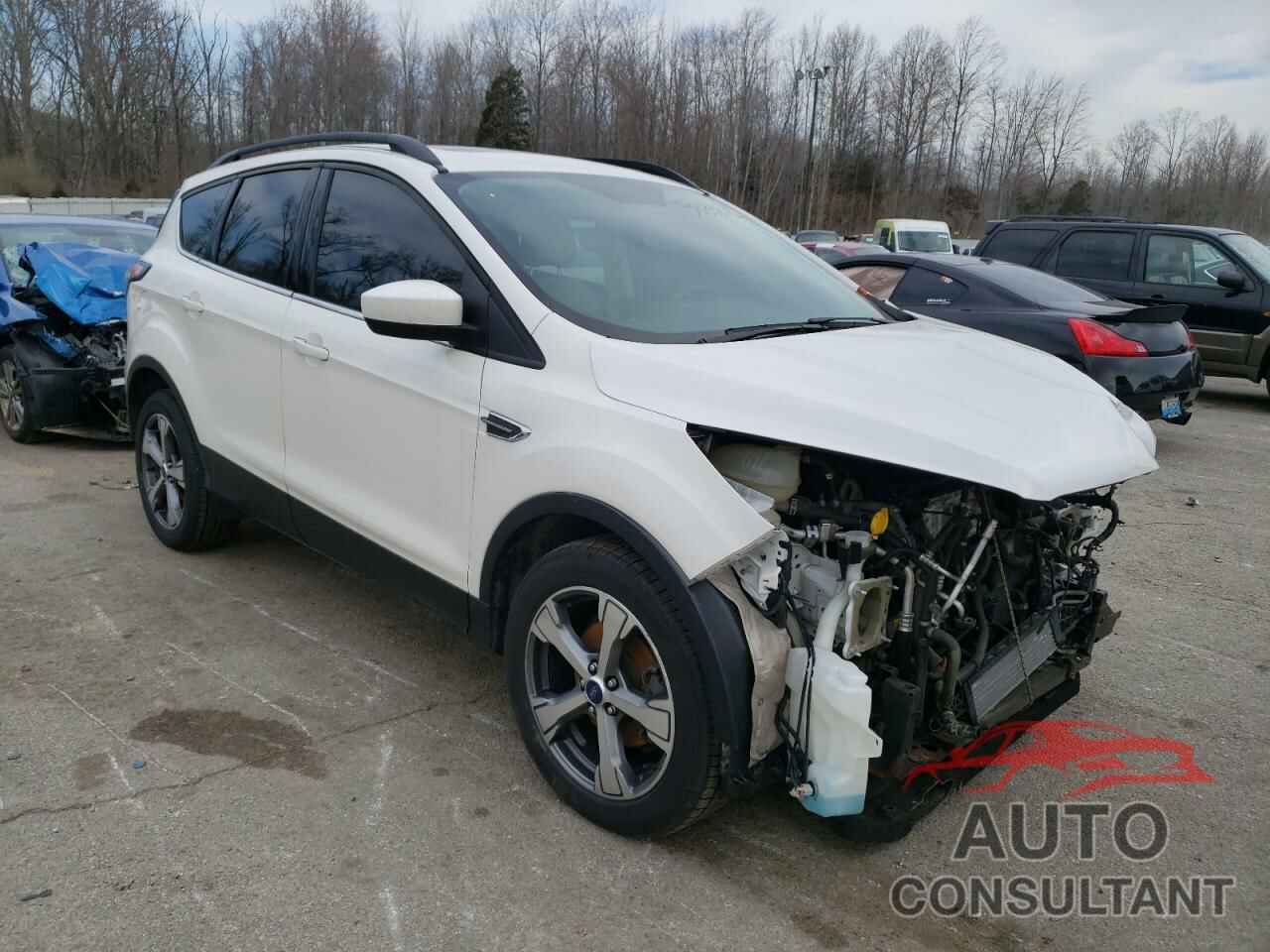FORD ESCAPE 2017 - 1FMCU0GD4HUB41986
