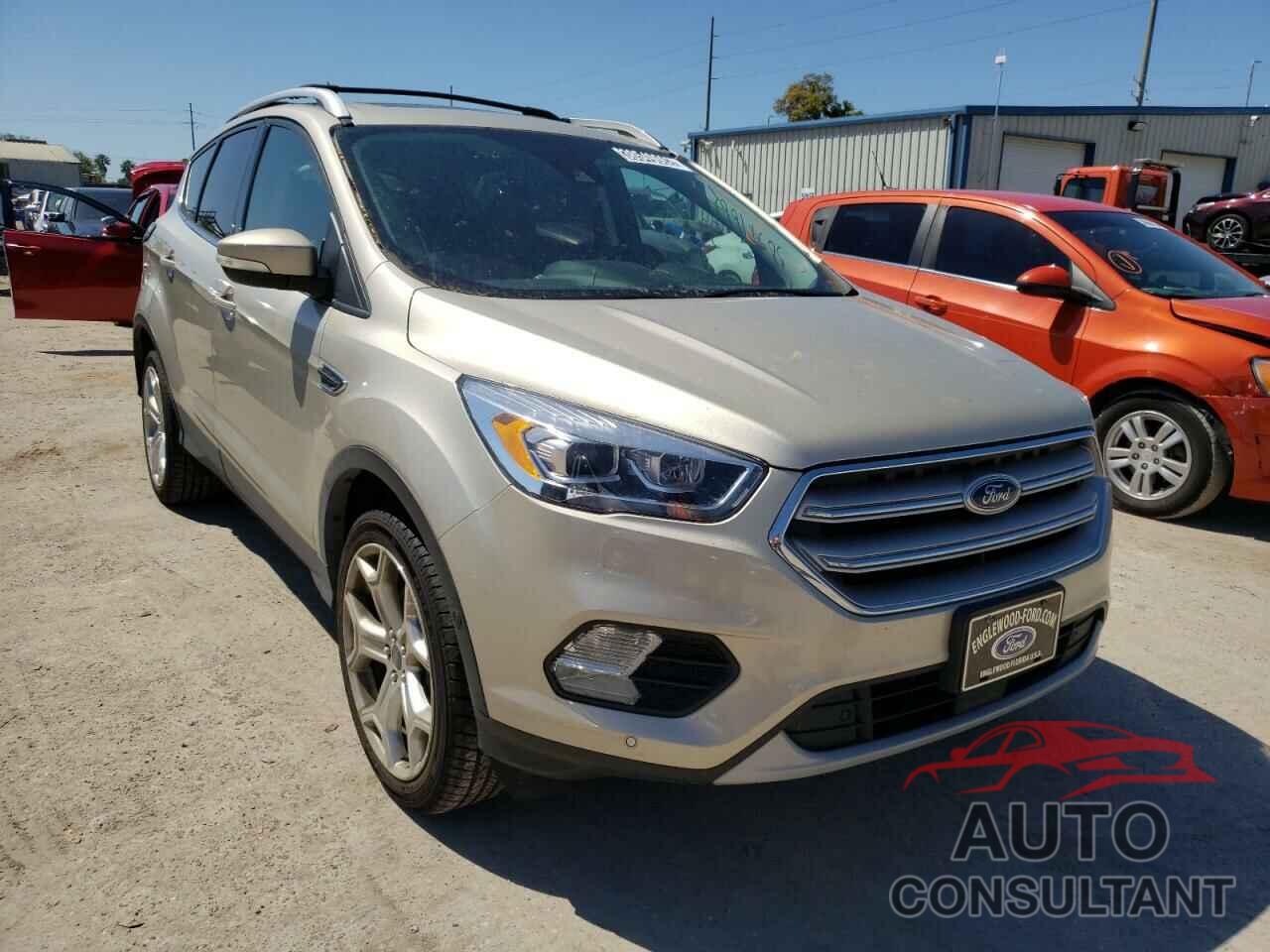 FORD ESCAPE 2018 - 1FMCU9J94JUD12332