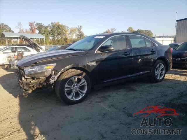 FORD TAURUS 2018 - 1FAHP2E89JG130981