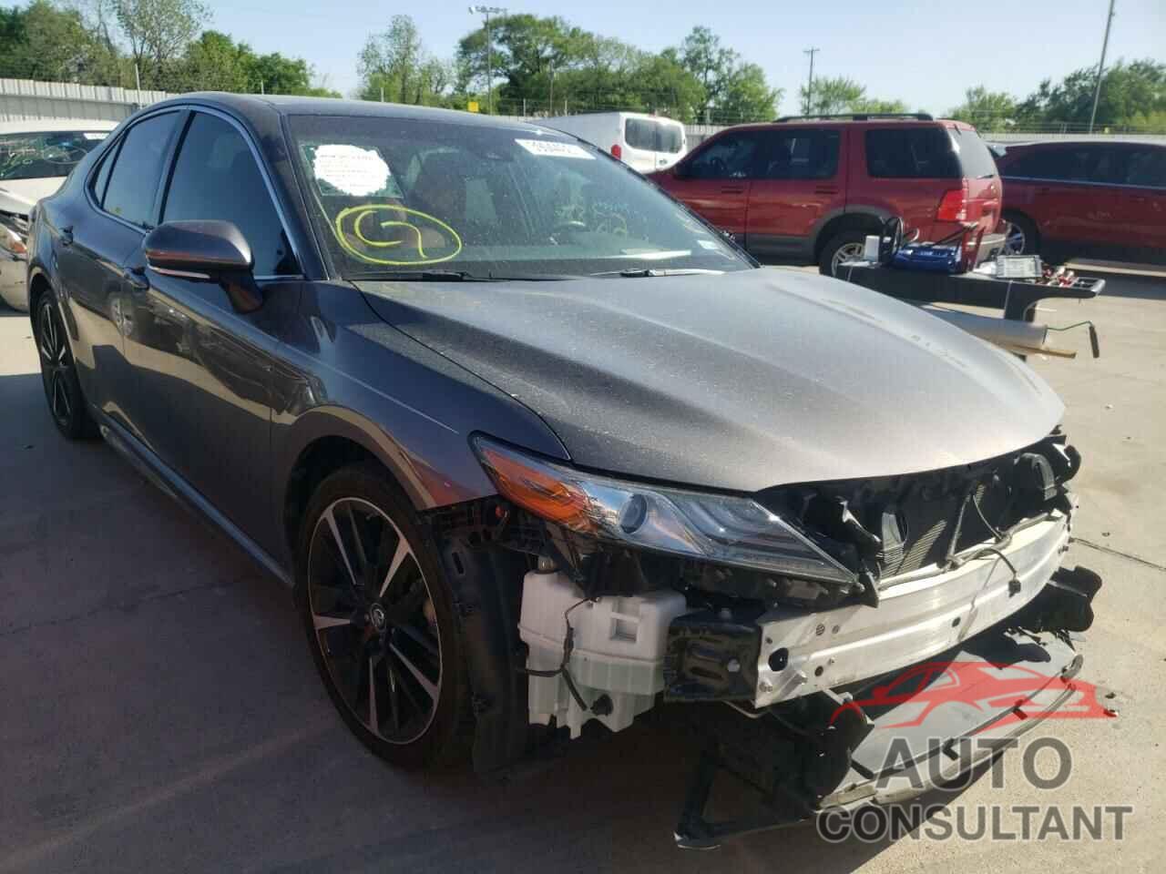TOYOTA CAMRY 2018 - 4T1B61HK1JU517445