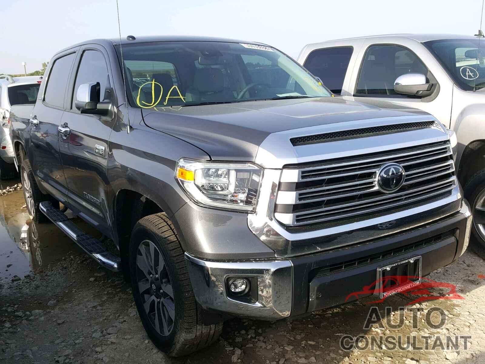 TOYOTA TUNDRA CREWMAX LIMITED 2018 - 5TFHW5F15JX756236