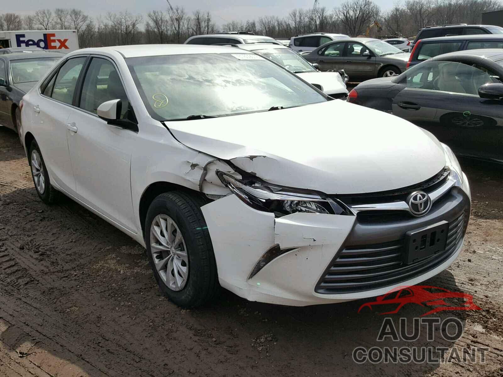 TOYOTA CAMRY 2016 - 4T4BF1FK2GR524664