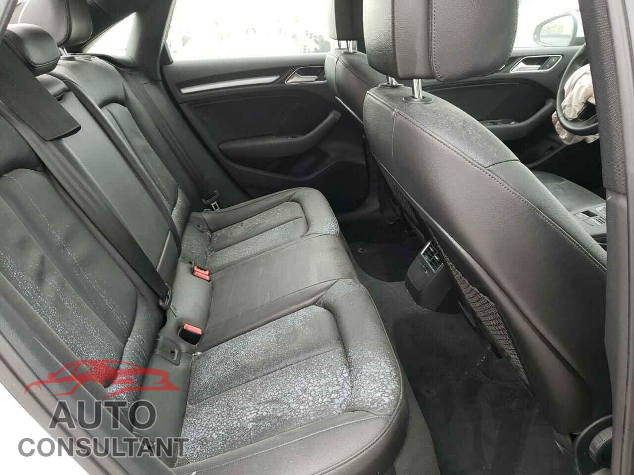 AUDI A3 2018 - WAUAUGFF2J1088149