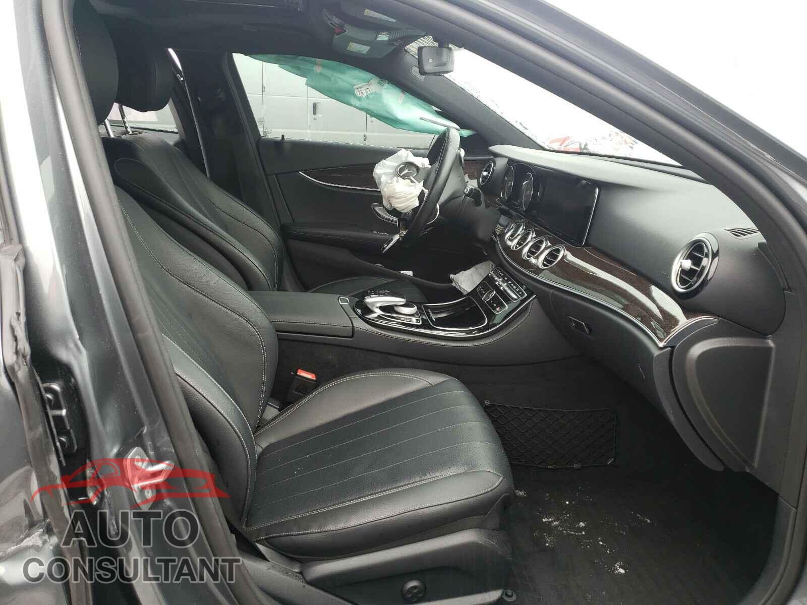 MERCEDES-BENZ E CLASS 2017 - WDDZF4KB1HA037923