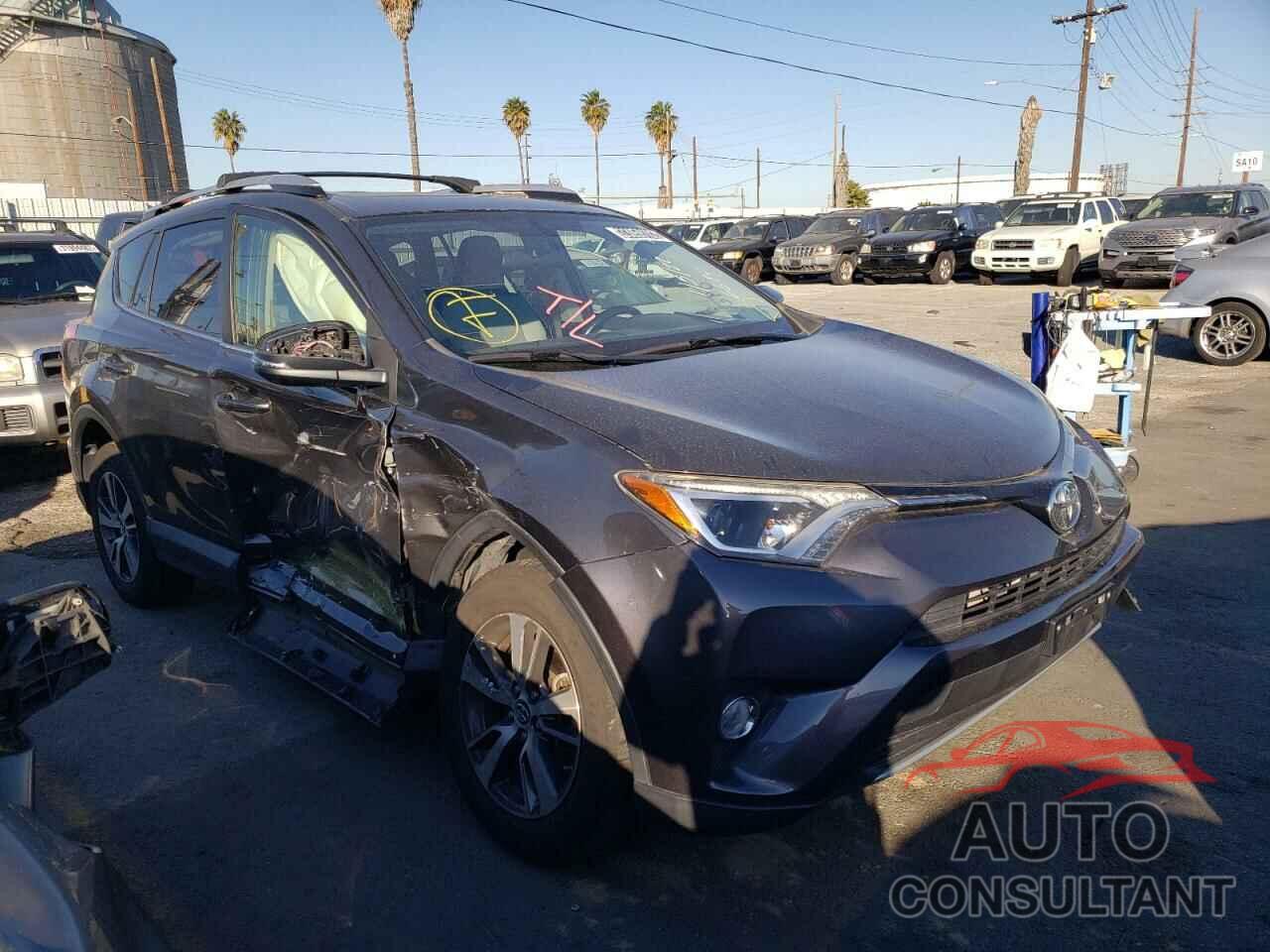 TOYOTA RAV4 2016 - JTMWFREV0GJ075898