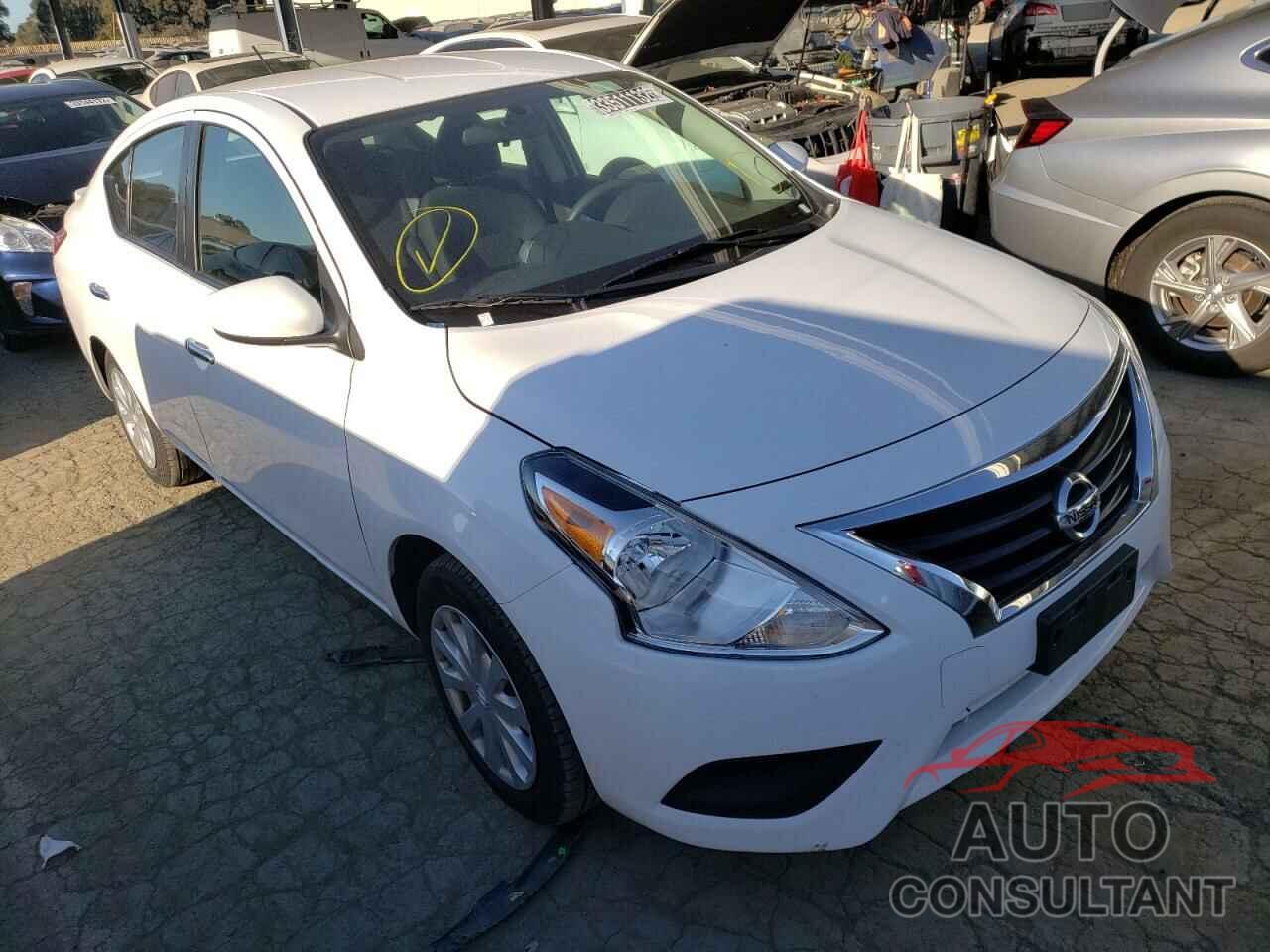 NISSAN VERSA 2019 - 3N1CN7AP4KL871043