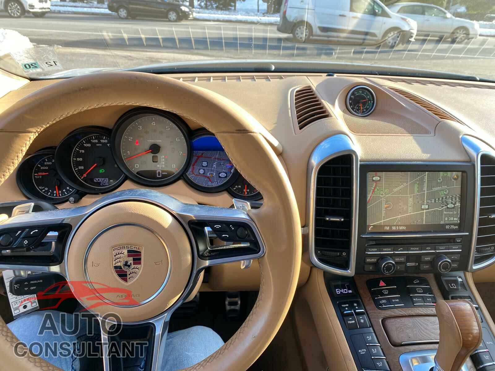 PORSCHE CAYENNE 2016 - WP1AB2A29GLA93425