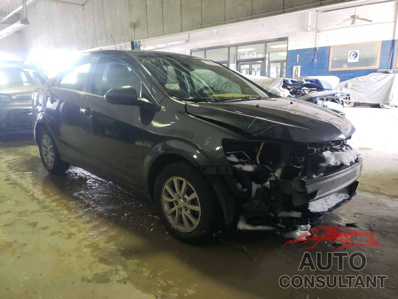 CHEVROLET SONIC 2017 - 1G1JD5SH7H4130606