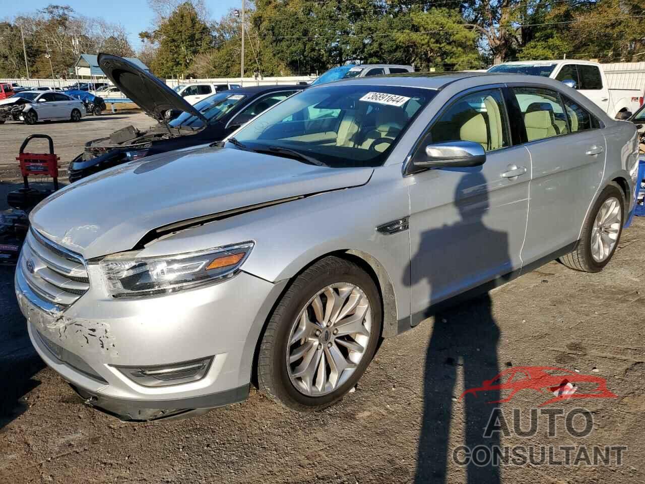 FORD TAURUS 2017 - 1FAHP2F88HG104185