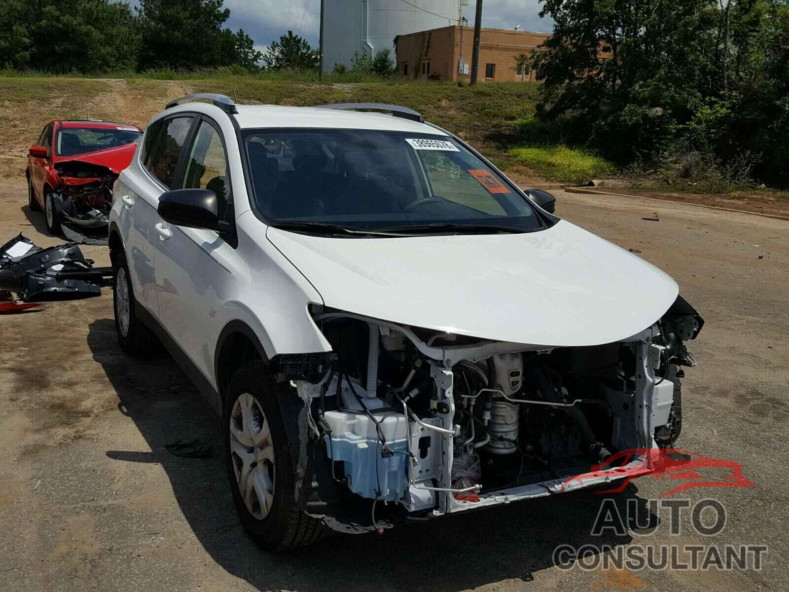 TOYOTA RAV4 LE 2015 - JTMZFREVXFD044944