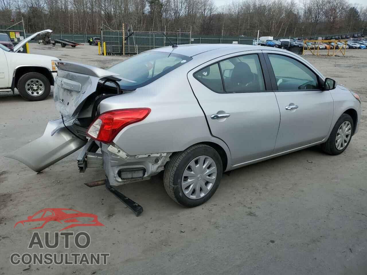 NISSAN VERSA 2019 - 3N1CN7AP3KL880669