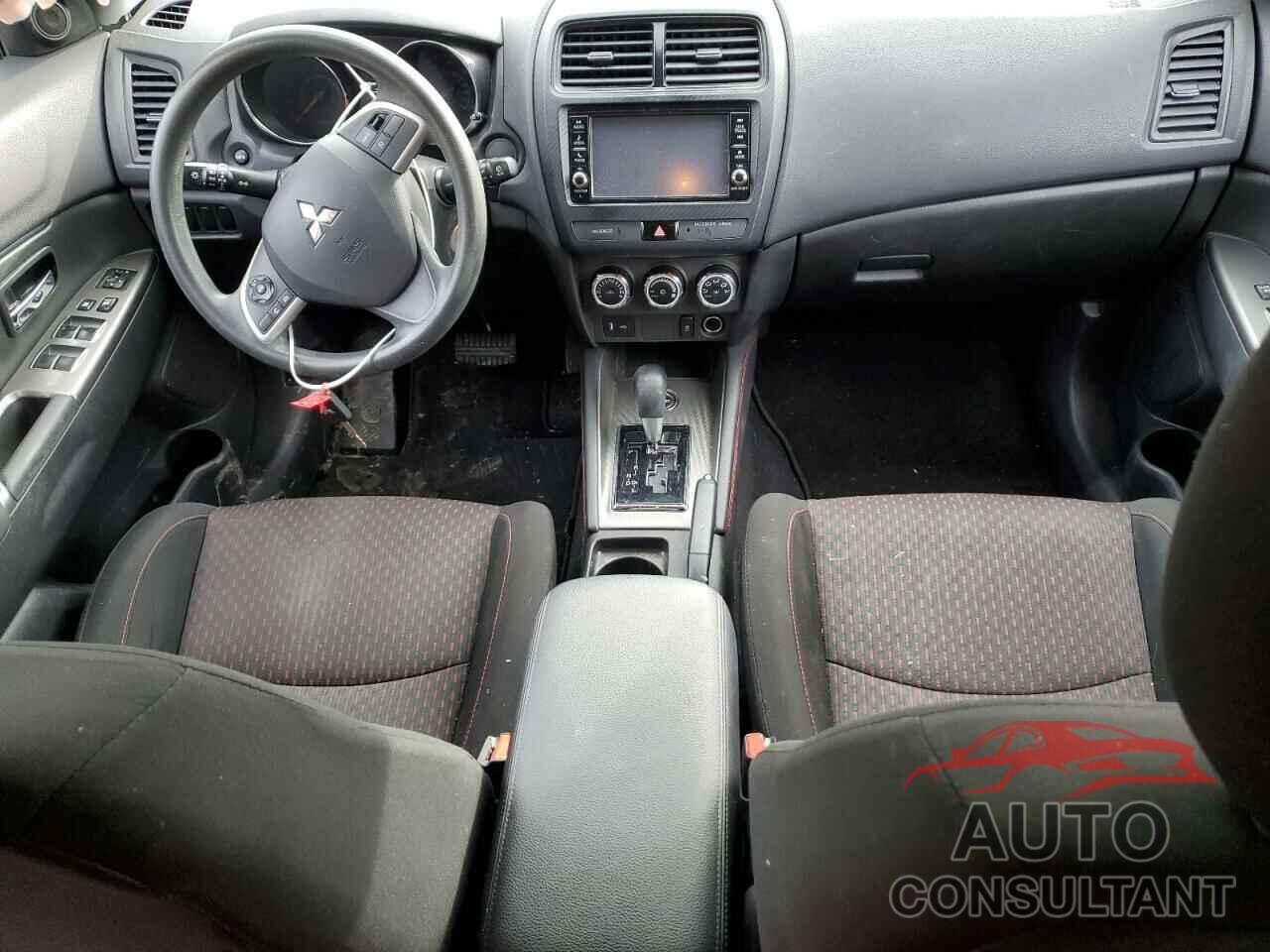 MITSUBISHI OUTLANDER 2019 - JA4AR3AU0KU009526