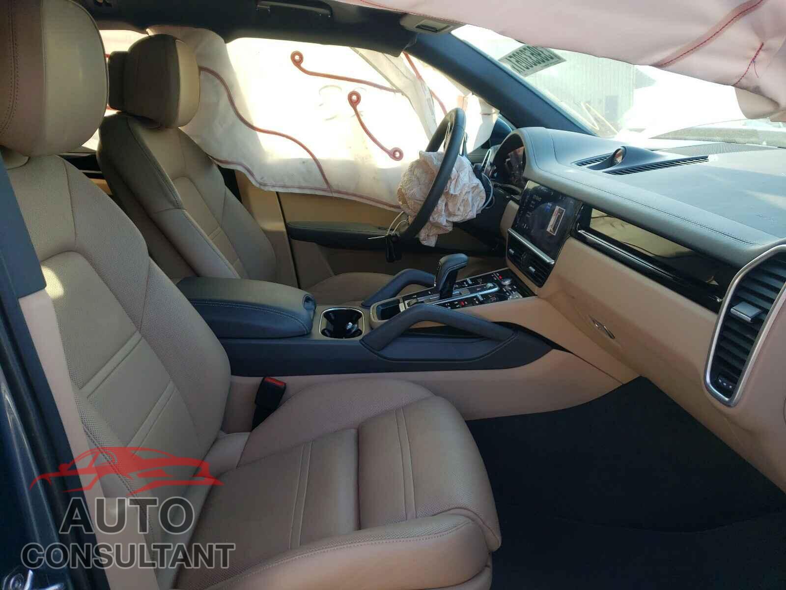 PORSCHE CAYENNE 2019 - WP1AA2AY8KDA07760