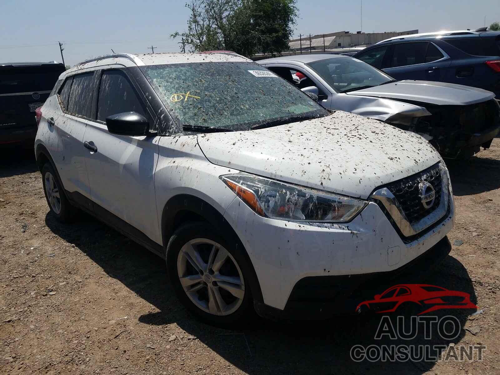 NISSAN KICKS 2018 - 3N1CP5CU4JL520083