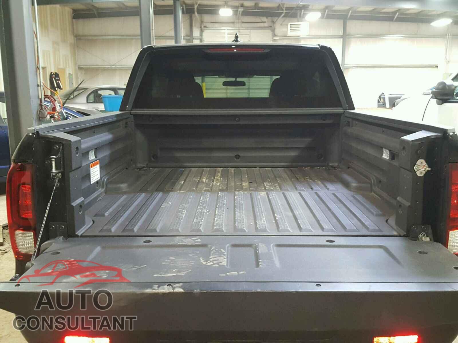 HONDA RIDGELINE 2017 - 5FPYK3F15HB019033