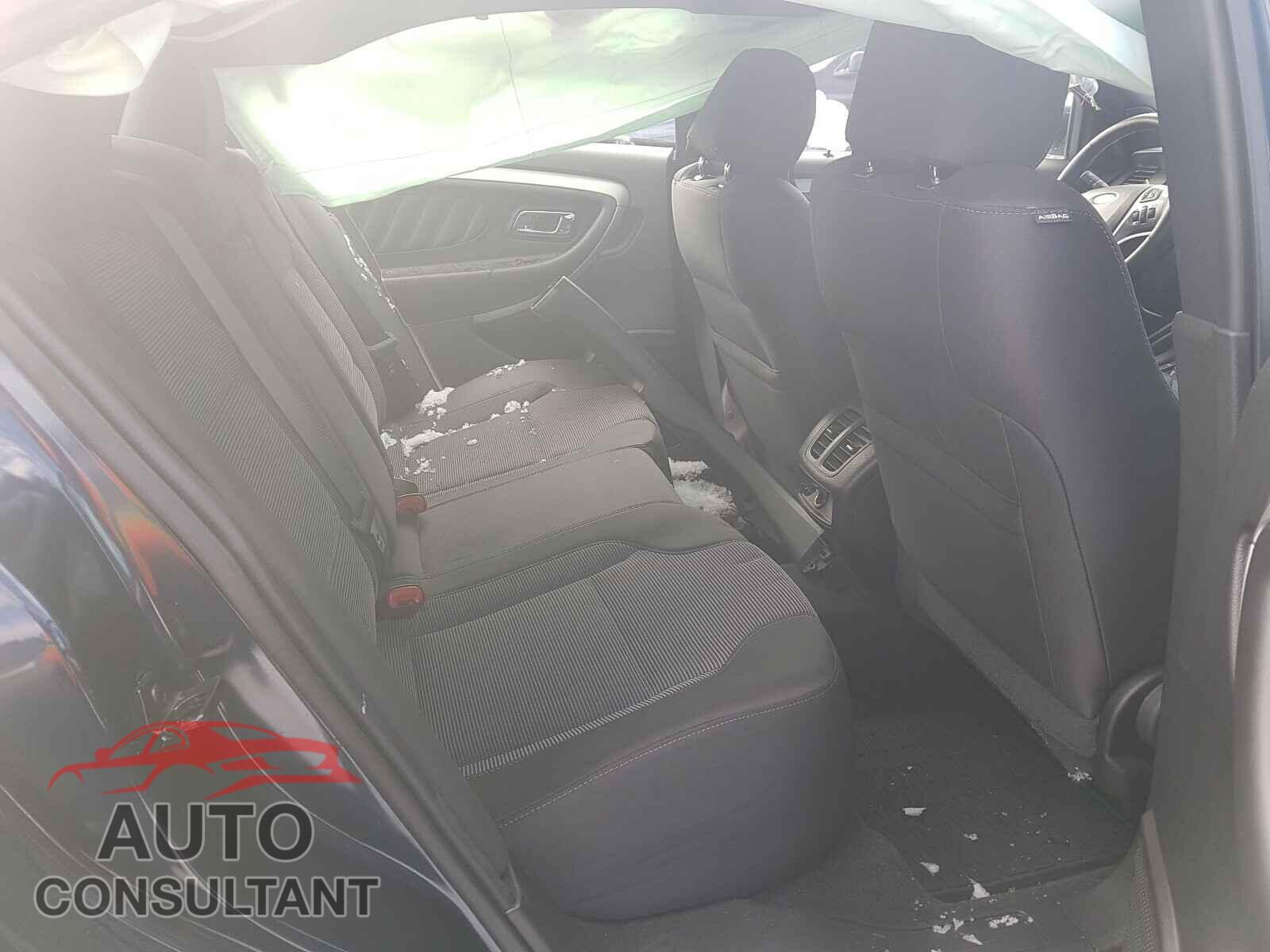 FORD TAURUS 2017 - 1FAHP2E88HG116368