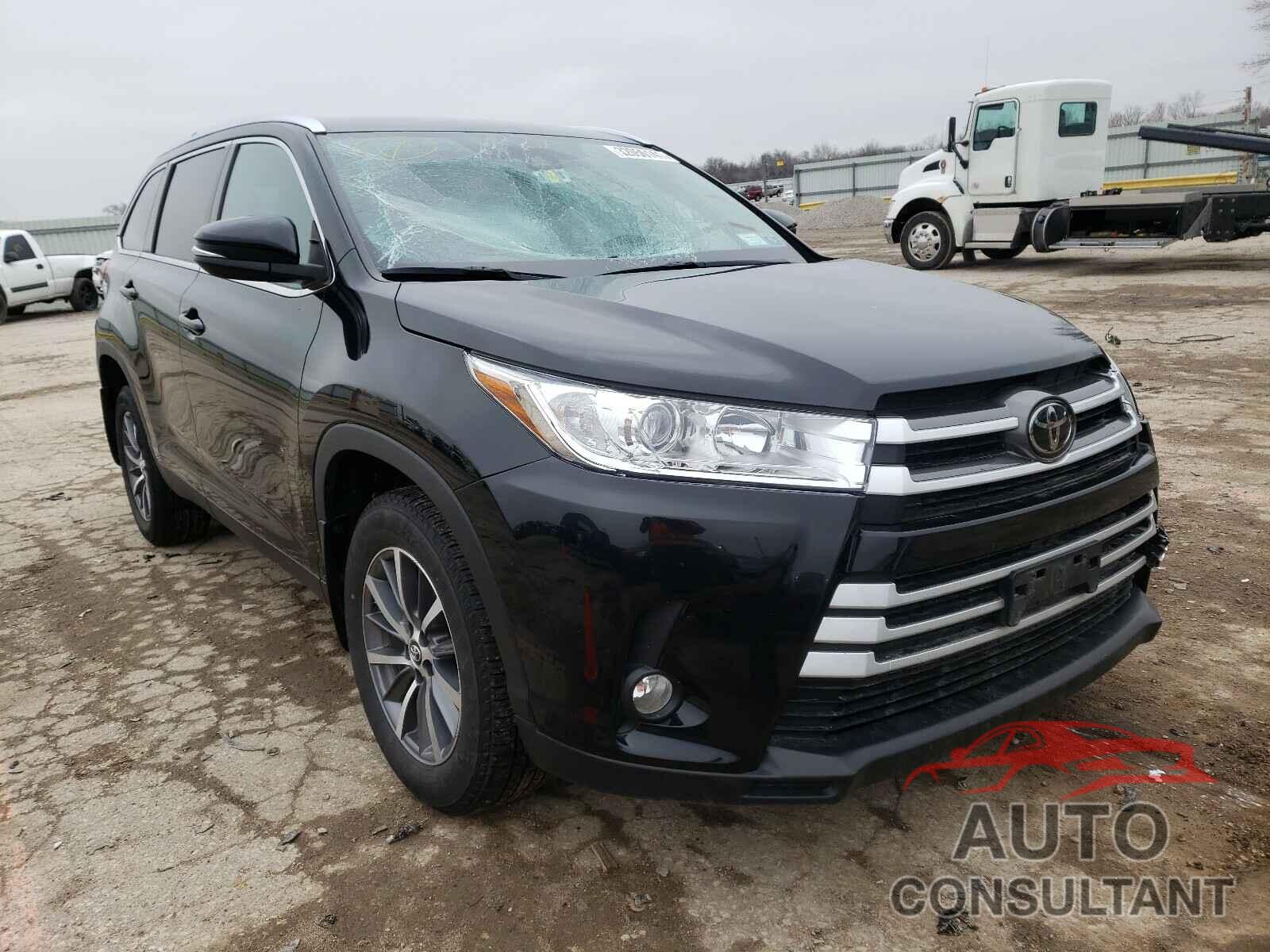 TOYOTA HIGHLANDER 2019 - 5TDJZRFH6KS581791