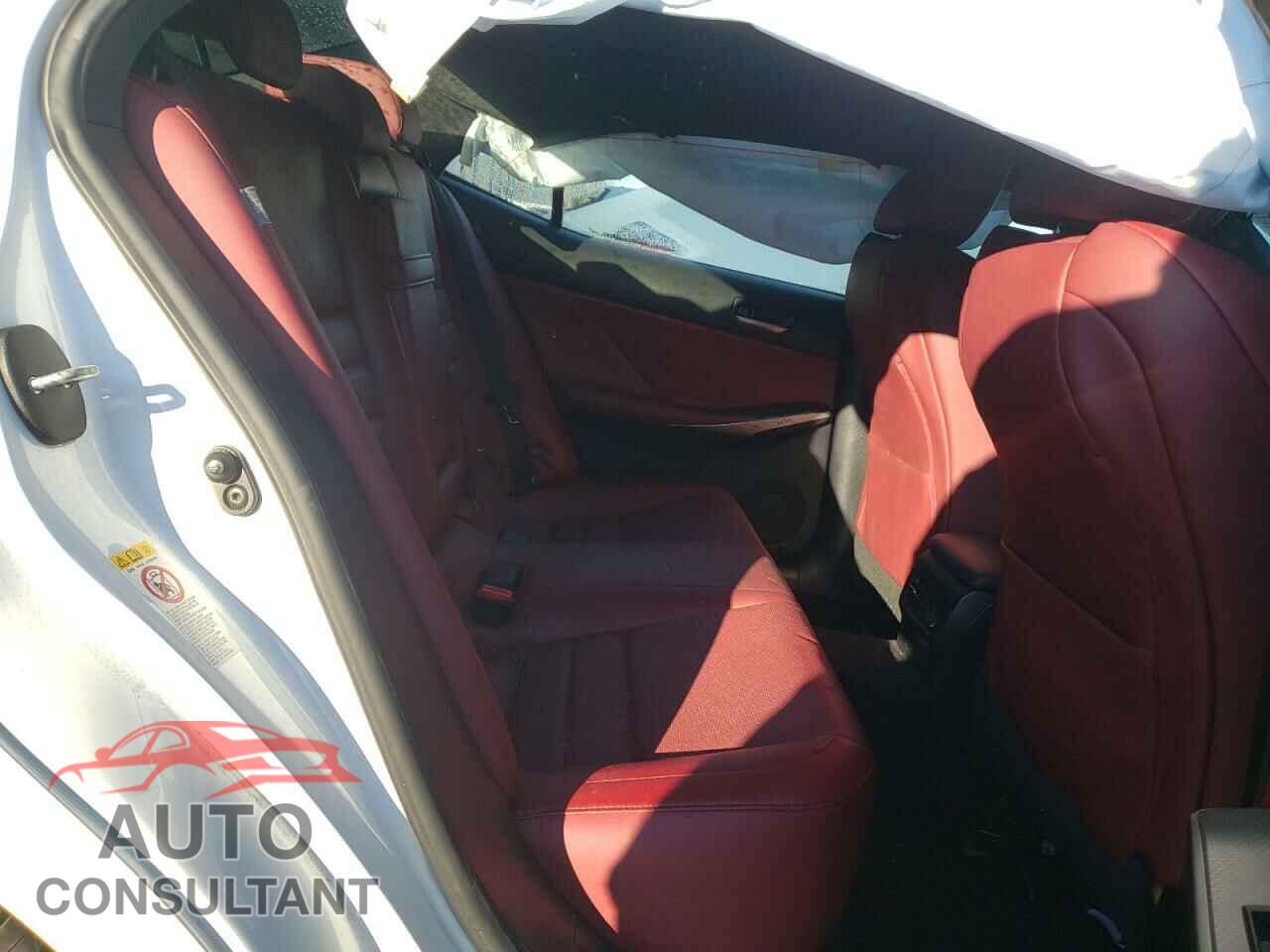 LEXUS IS 2017 - JTHBA1D26H5039891