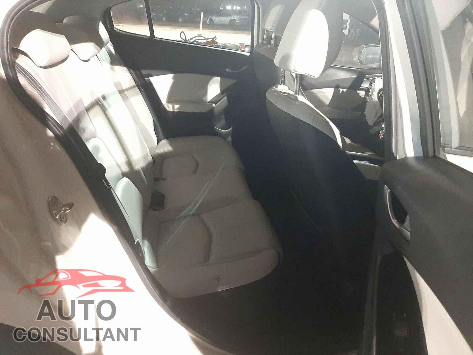 MAZDA 3 2018 - 5TDHZRBH2MS073194
