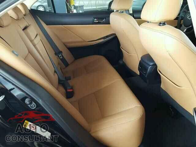 LEXUS IS250 2015 - JTHBF1D24F5051987