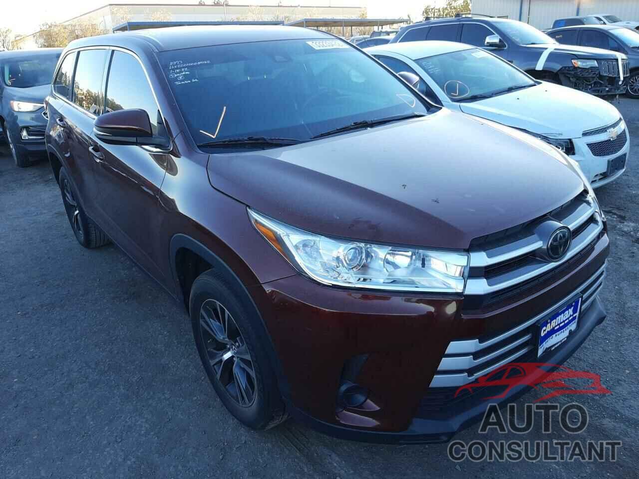 TOYOTA HIGHLANDER 2019 - 5TDZARFH2KS045415