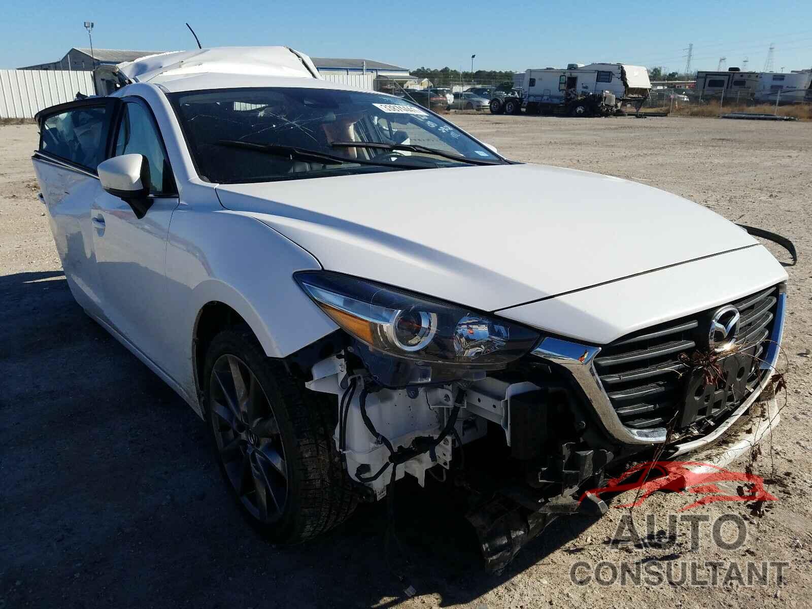 MAZDA 3 2018 - 3MZBN1L33JM180429