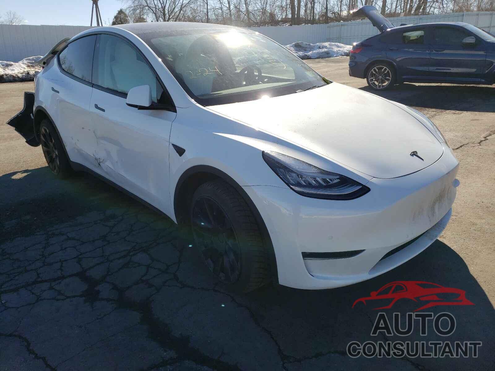TESLA MODEL Y 2021 - 5YJYGDEEXMF067027