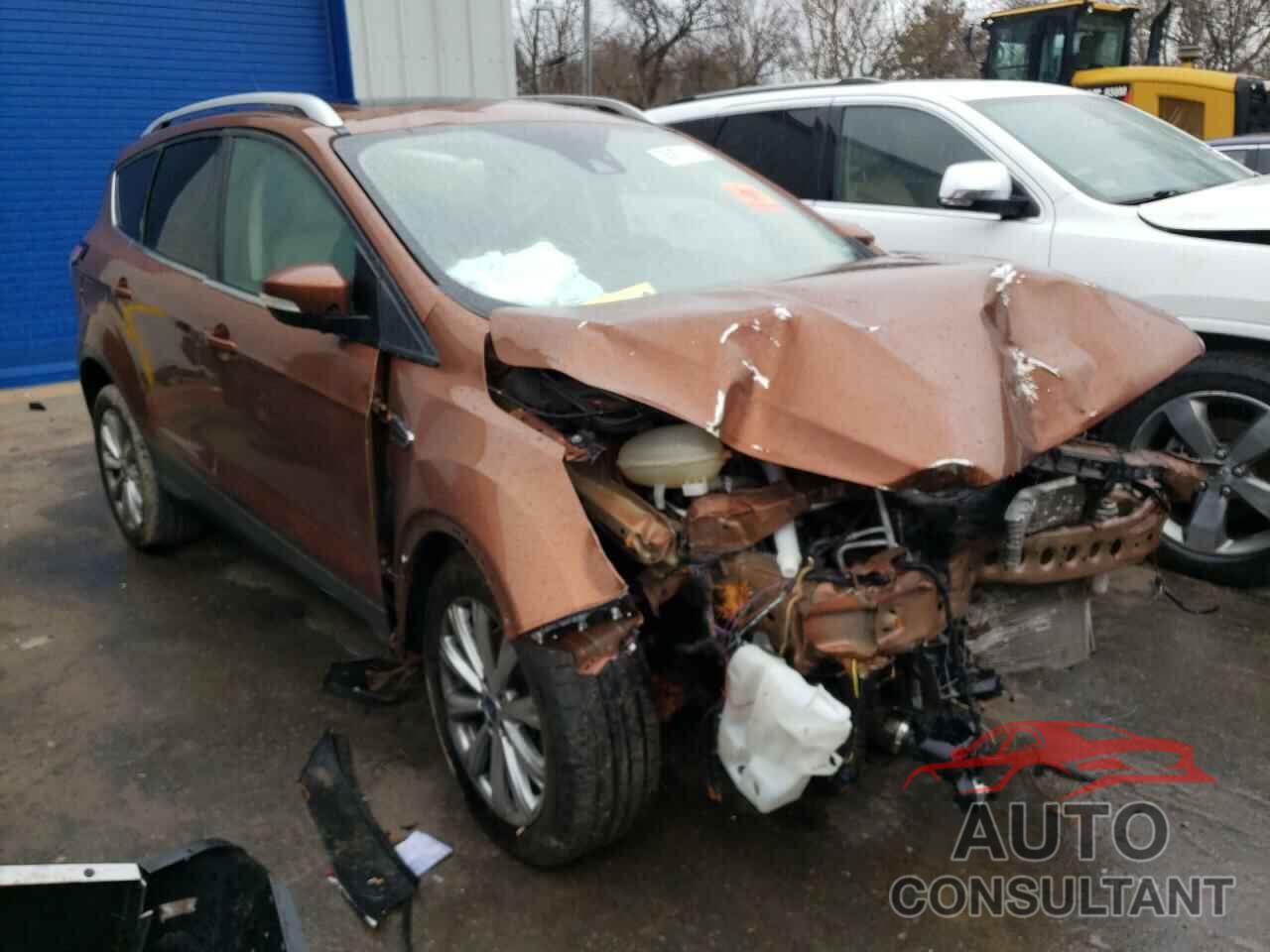 FORD ESCAPE 2017 - 1FMCU9J9XHUB55318