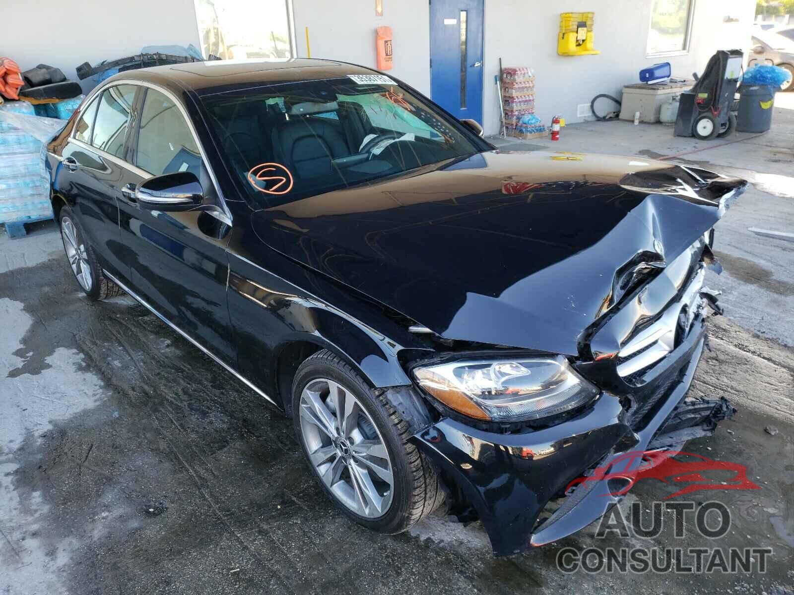 MERCEDES-BENZ C CLASS 2018 - 55SWF4JB1JU268329